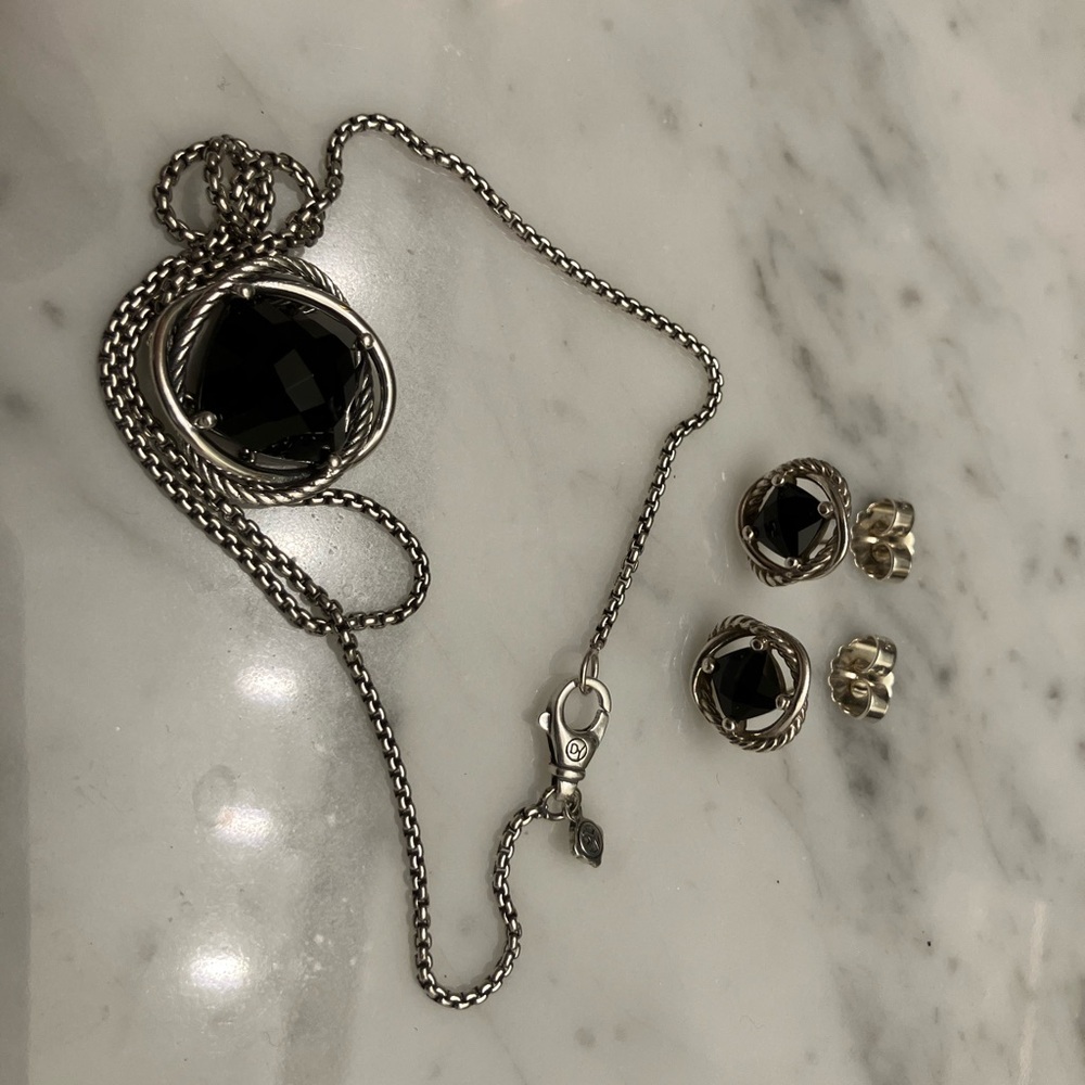 David Yurman Infinity Necklace with Onyx, Sterling Silver - Picture 8 of 8